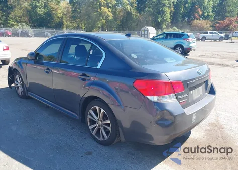 2013 Subaru Legacy 2.5I Limited z USA, uszkodzony, nr VIN 4S3BMCK64D3004749